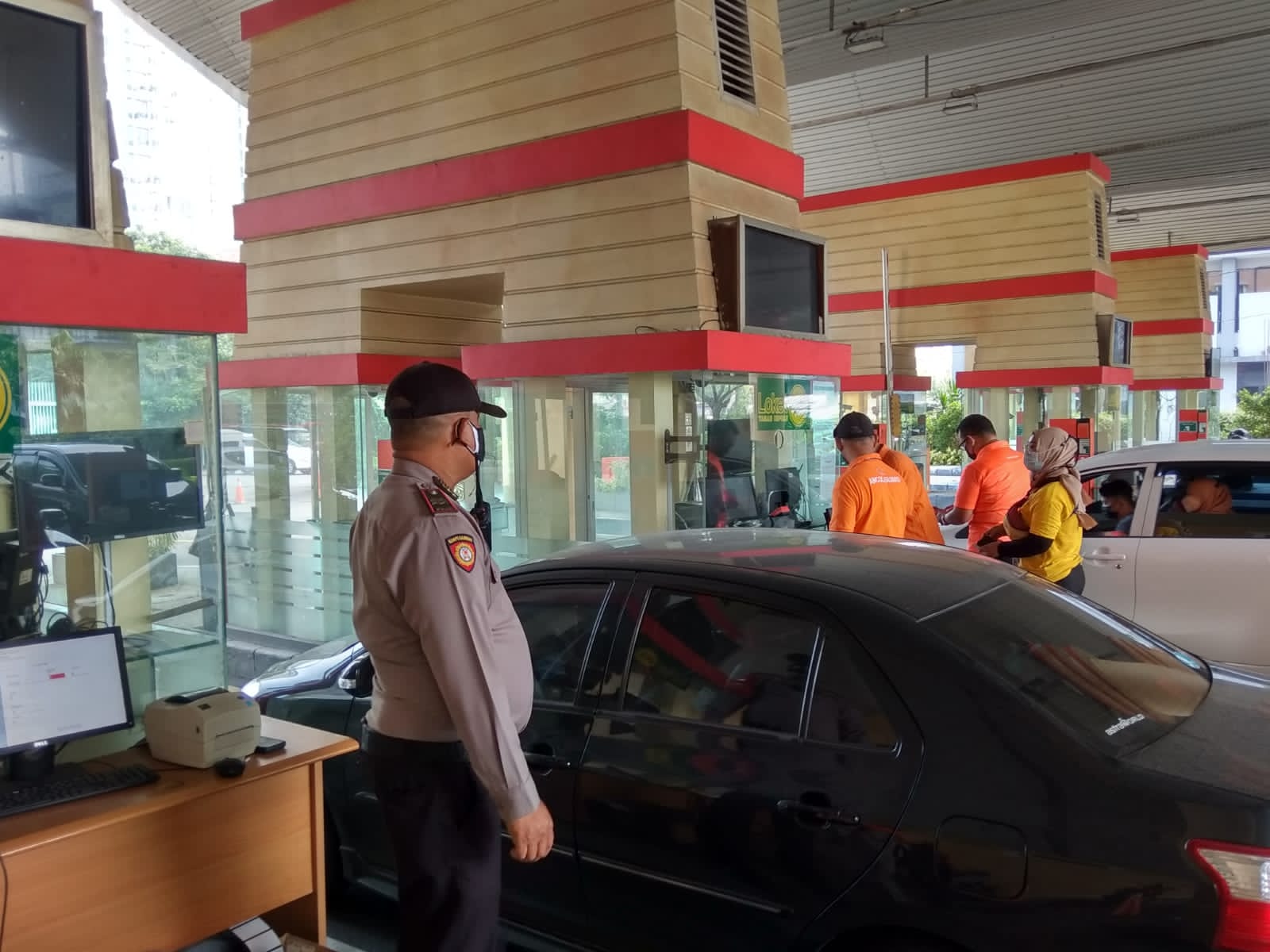 Polsek Pademangan Monitoring PPKM Level3 di Lokasi Wisata Ancol