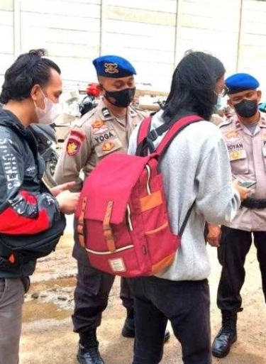 Setelah Scan PeduliLindungi di Pelabuhan Kaliadem, 344 Penumpang Kapal Berangkat ke Pulau Seribu