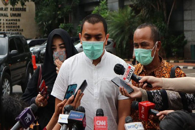Cegah Corona, Polsek Kep Seribu Selatan Terus Ingatkan Warga Terapkan Prokes