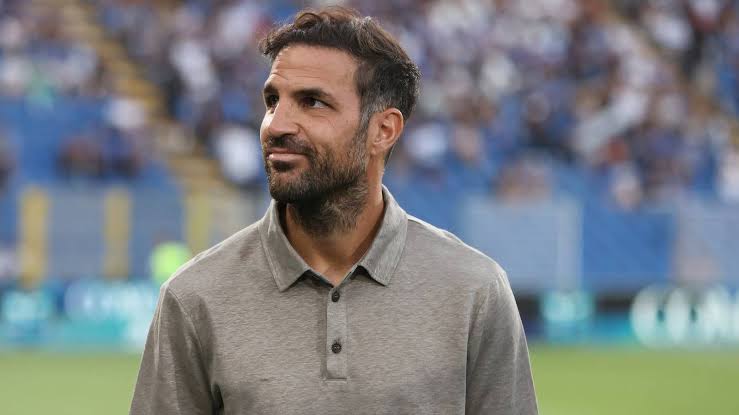 Ces Fabregas Dinobatkan Sebagai Pelatih Terbaik Liga Italia