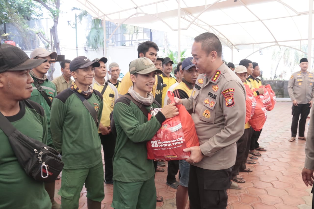 Baksos Patria Tama Dalam Rangka Memperingati 28 Tahun Pengabdian Akpol 1995 Untuk Polri Yang Presisi.
