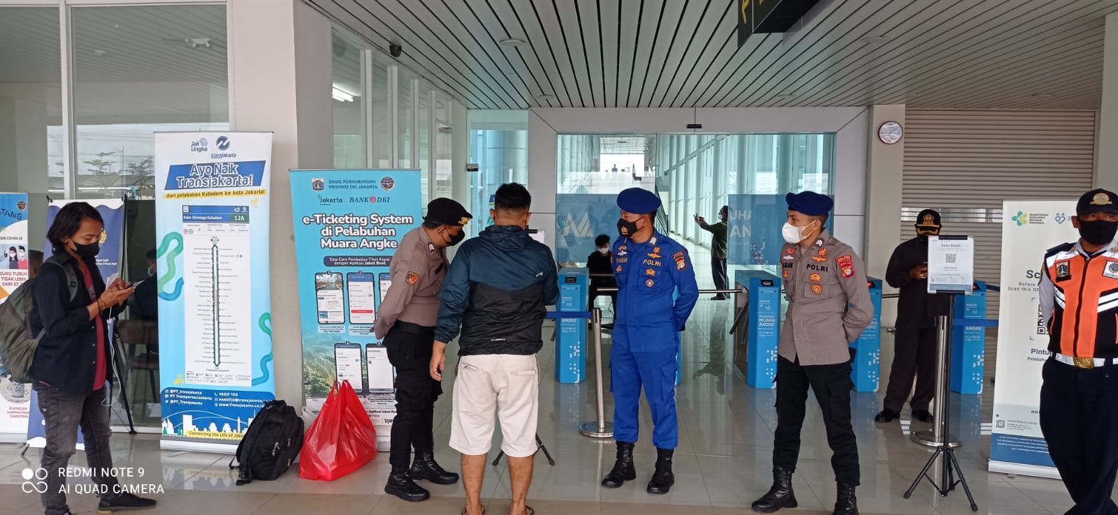 Polres Kep. Seribu Laksanakan Pengamanan Terhadap 209 Penumpang di Dermaga Kali Adem