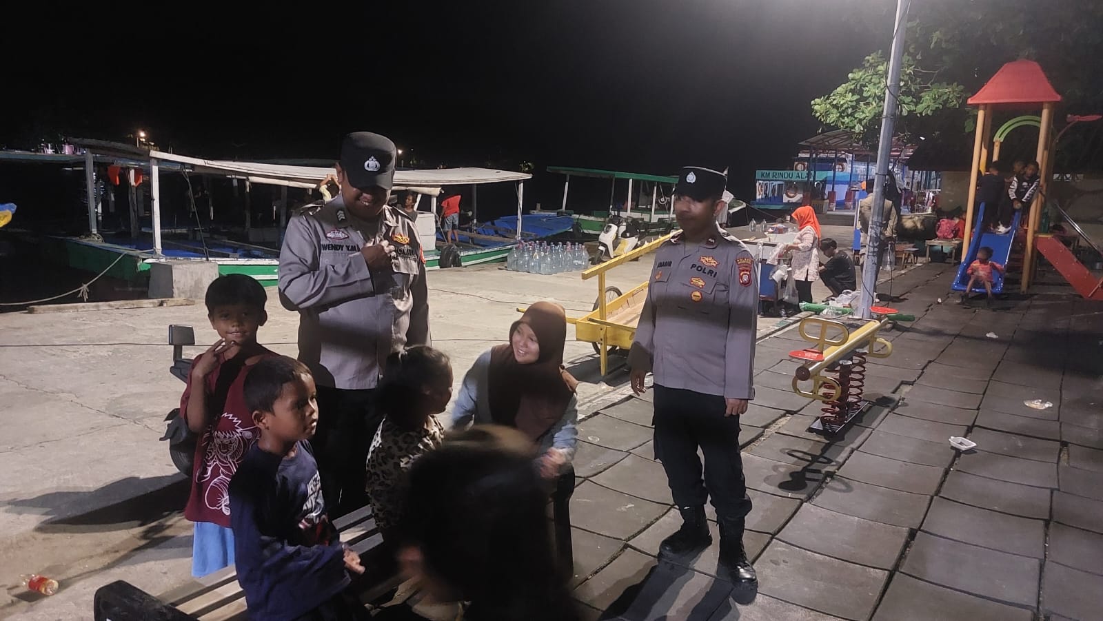 Polsek Kepulauan Seribu Utara Gelar Patroli Malam Perintis Presisi, Cegah Tawuran dan Penyalahgunaan Narkoba