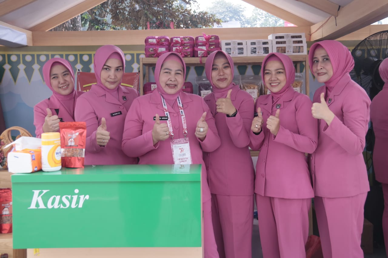 Meriahkan HUT Bhayangkara ke-77, Bhayangkari Polda Metro Jaya Ikut Serta Festival UMKM