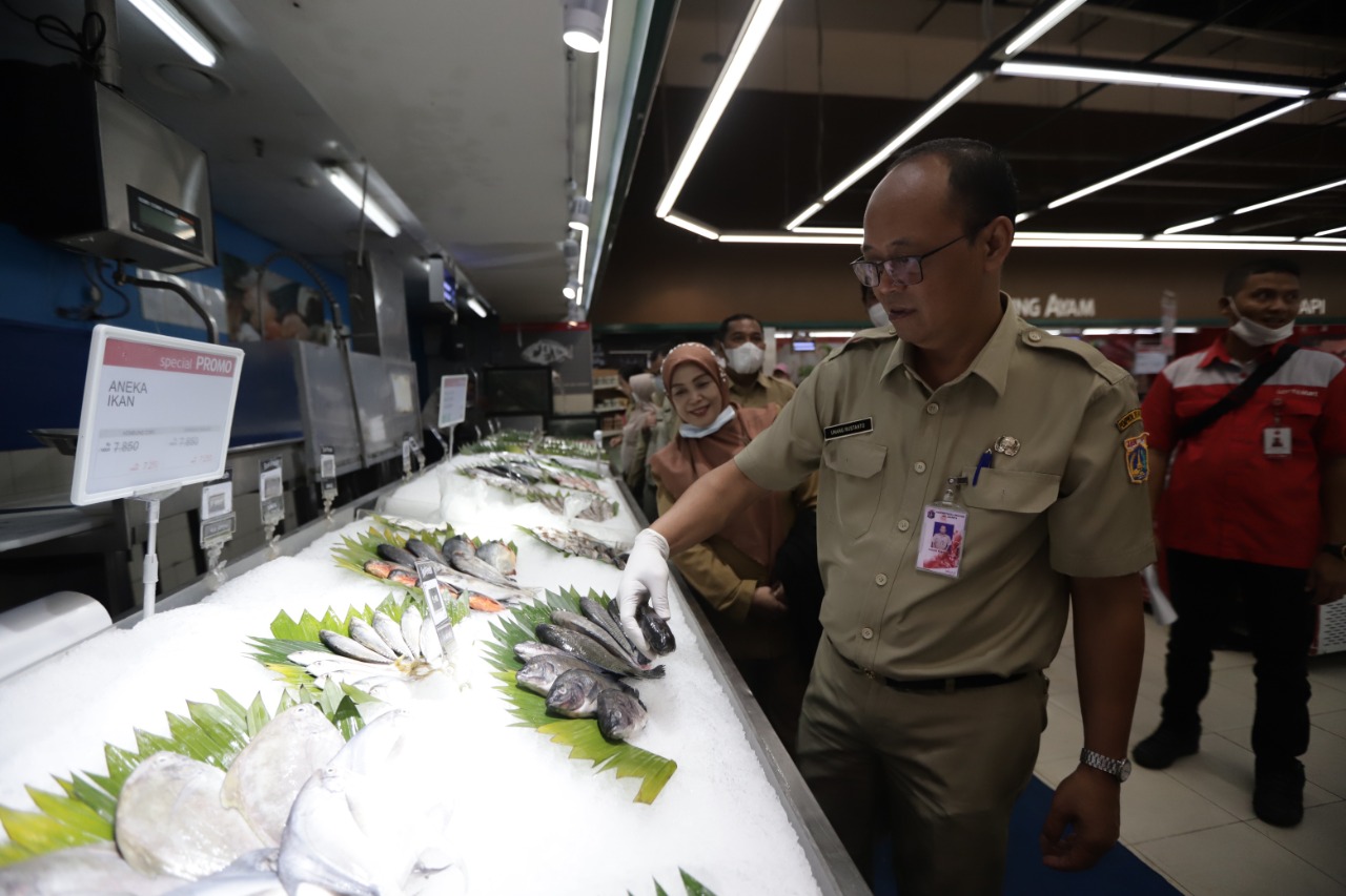 Sudin KPKP Pastikan Produk Pangan Di Jakut Aman Konsumsi Untuk Perayaan Natal 2022 Dan Tahun Baru 2023