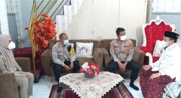 Perangi Narkoba Di Kampung Bahari, Kapolsek Tanjung Priok Sambangi Tokoh Agama