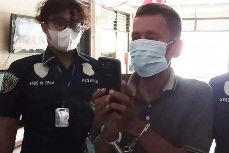 Polsek Pademangan Bekuk Pencopet HP Spesialis Dalam Angkot