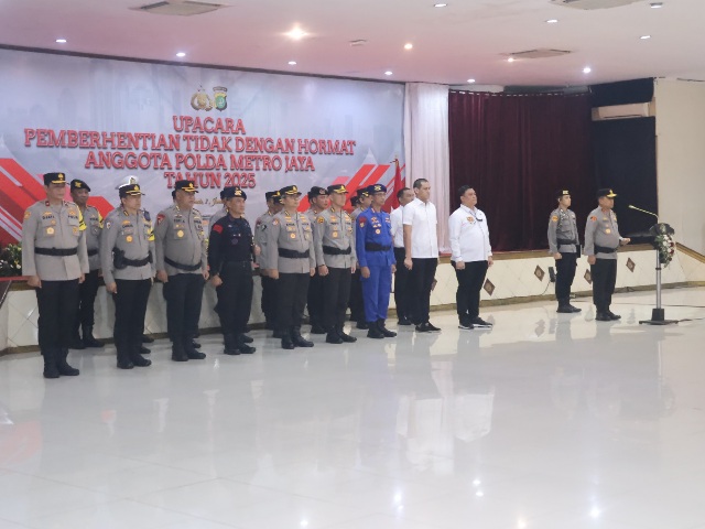 Kapolda Metro Pimpin Upacara PTDH  Anggota yang Langgar Etika Dan Hukum