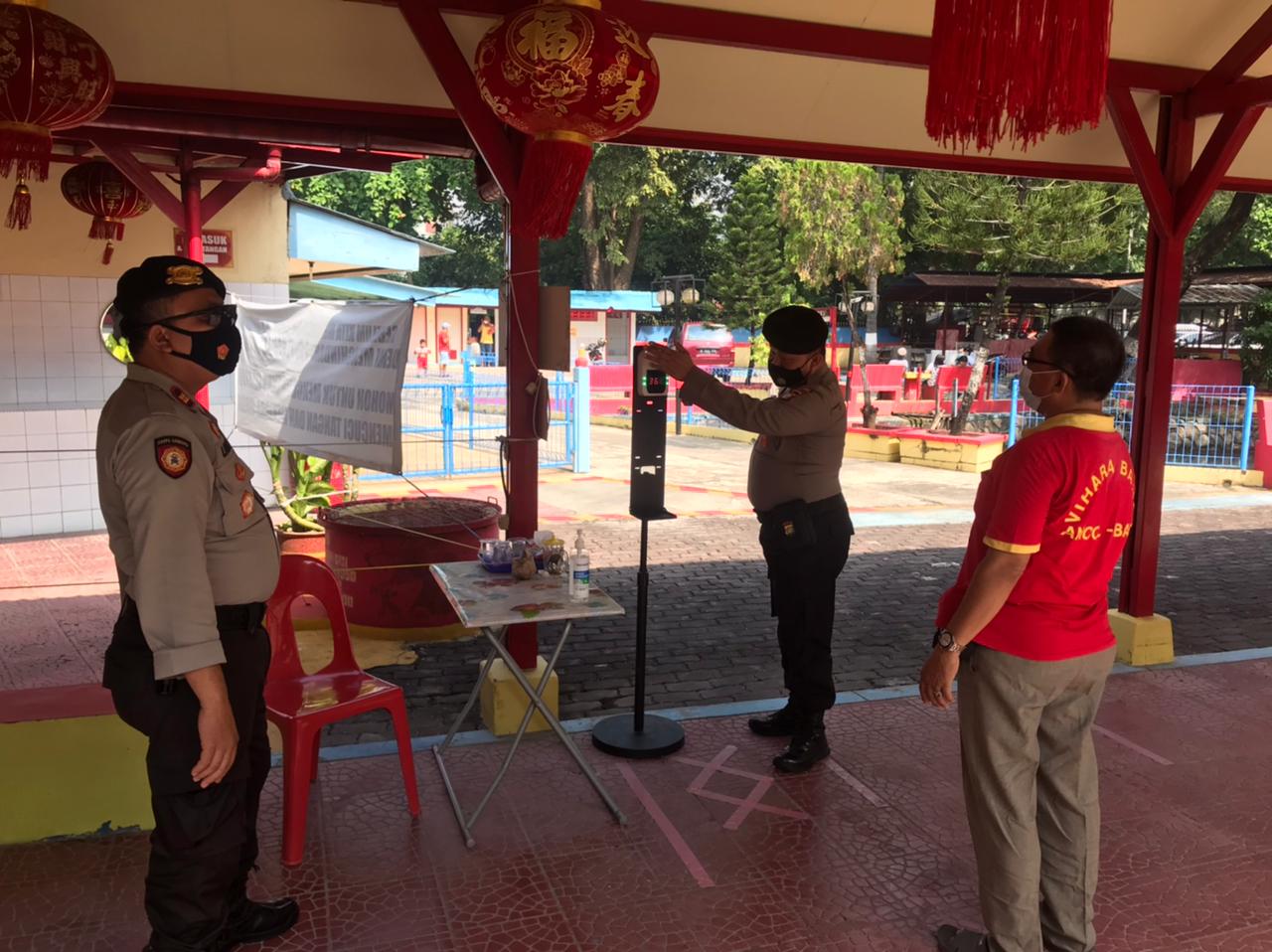 Pantau Kamtibmas dan Protokol Kesehatan, Kapolsek Pademangan Sambangi Vihara Bahtera Bakti
