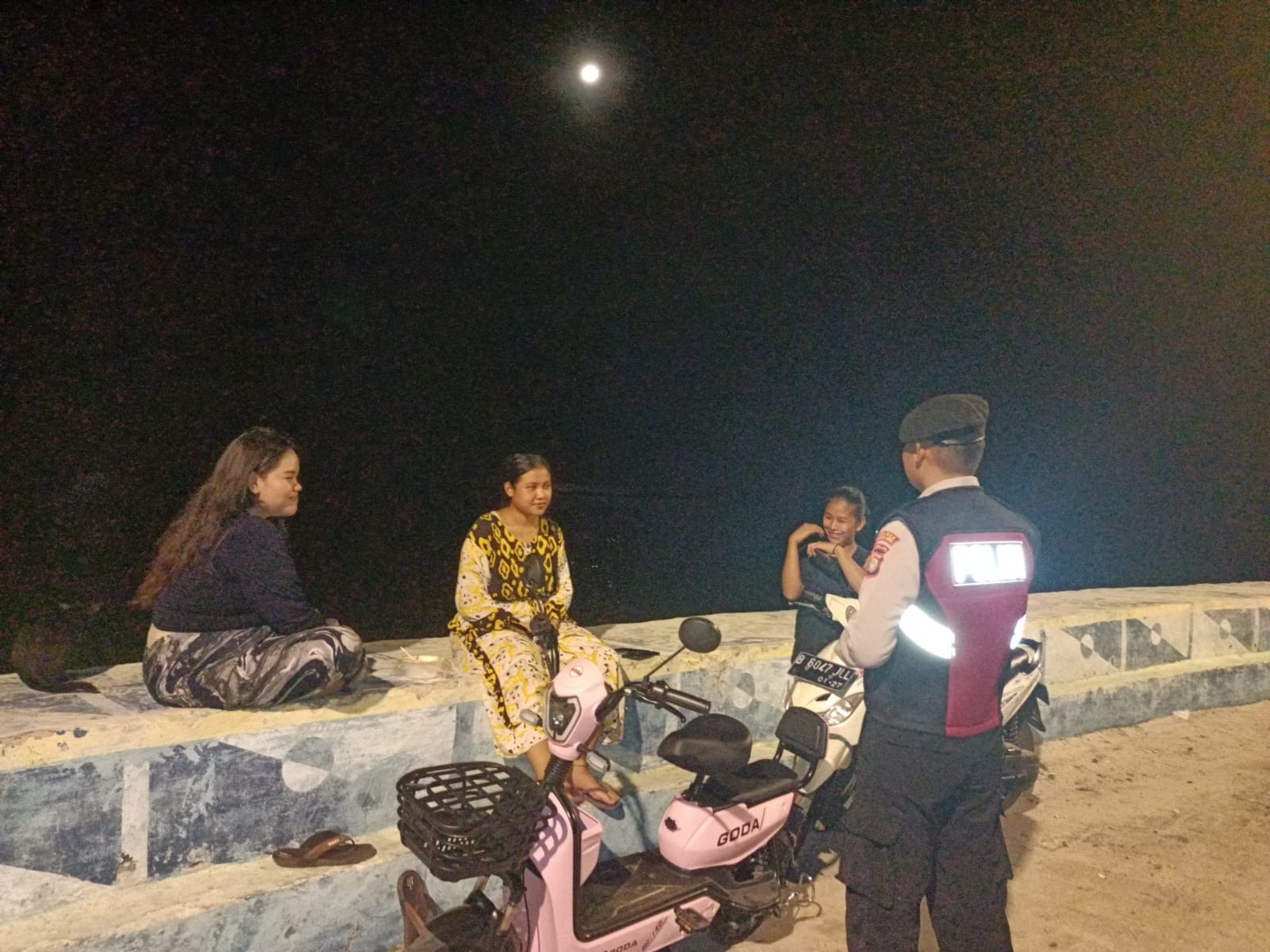 Kepulauan Seribu Utara: Patroli Malam Perintis Presisi, Antisipasi Gangguan Kamtibmas Pasca Pemilu 2024