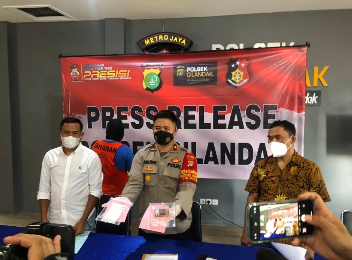 Seorang Kurir Narkoba Dibekuk Polsek Cilandak