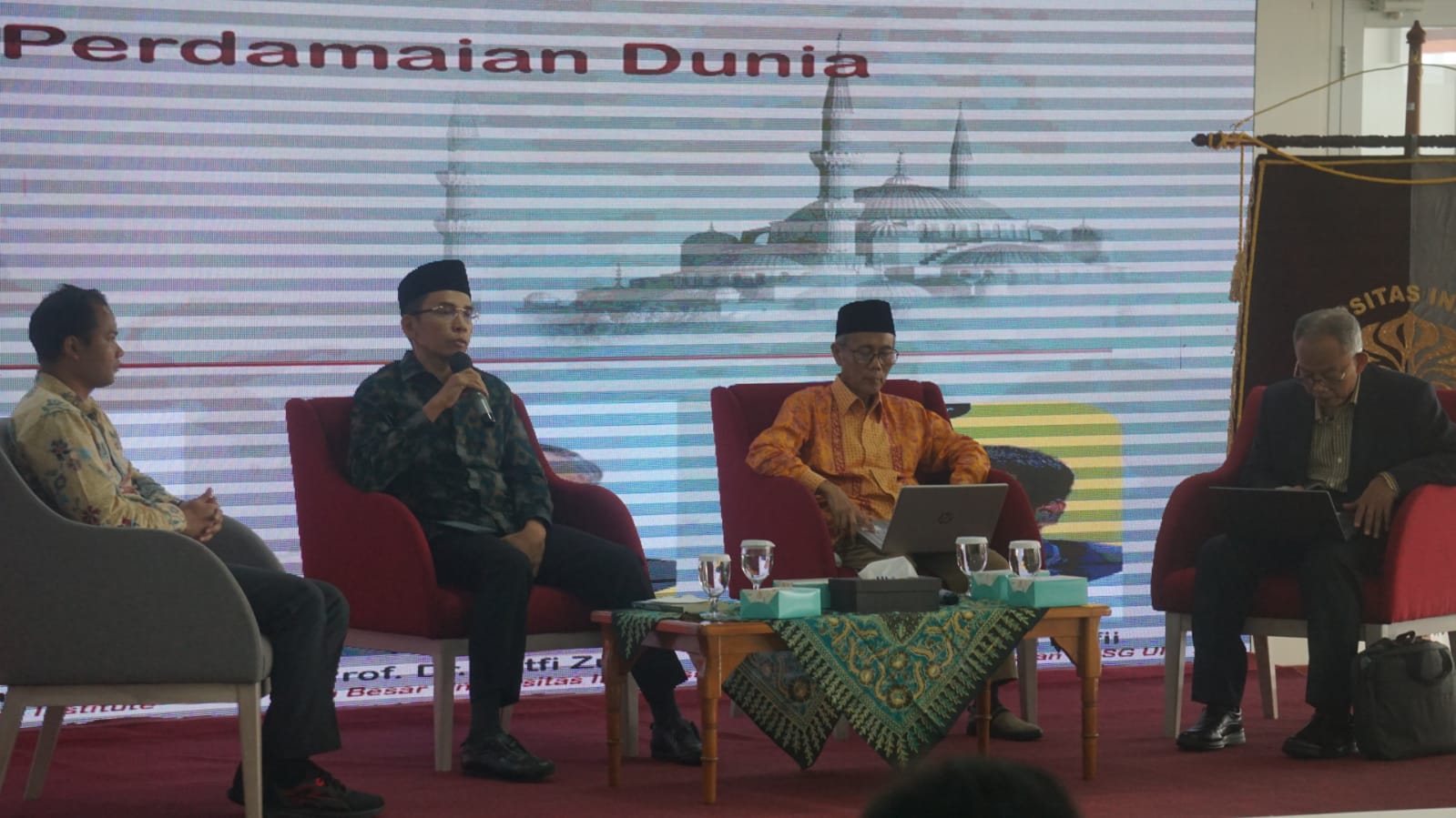 TGB Zainul Majdi Tegaskan Toleransi di Indonesia Otentik
