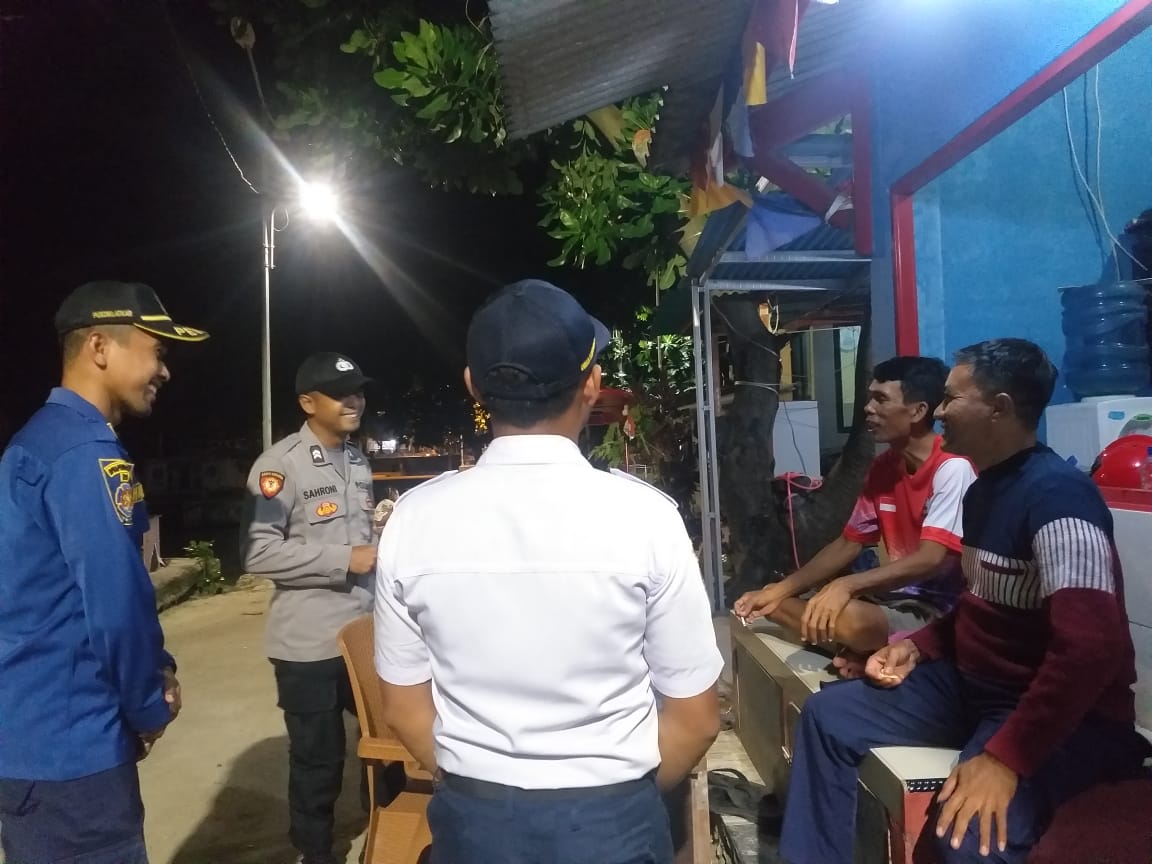 Polsek Kepulauan Seribu Selatan Patroli Lingkar Wilayah dan Ajak Warga Jaga Kamtibmas