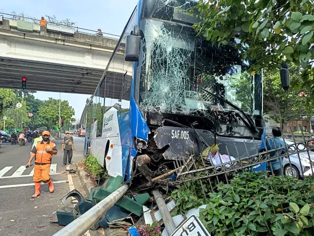 Kasus Tabrakan Busway, Ketua DPRD DKI : Citra Jakarta Jadi Jelek, Gubernurnya Saja Kinerjanya Jelek