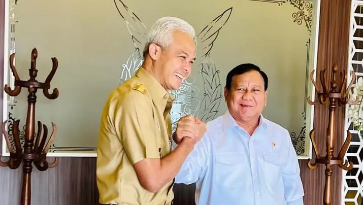 Survei LSI: Prabowo Unggul Telak 11% Atas Ganjar Head to Head