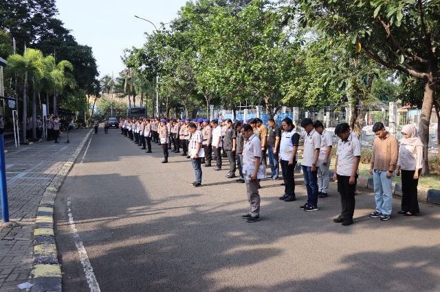 Apel Pagi Polres Kepulauan Seribu, Kapolres Tekankan Disiplin, Kesiapan Audit dan Kebersihan Mako