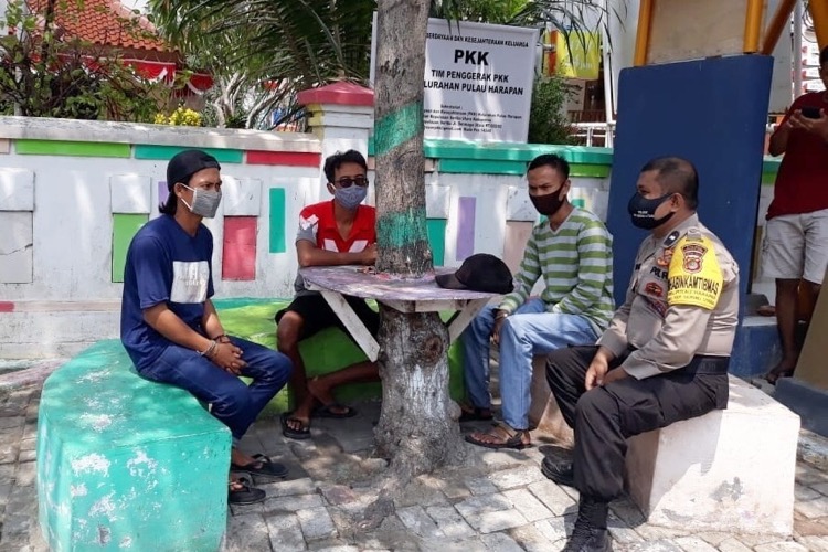 Tingkatkan Disiplin Protkes, Polsek Kep Seribu Utara Giatkan Penyuluhan