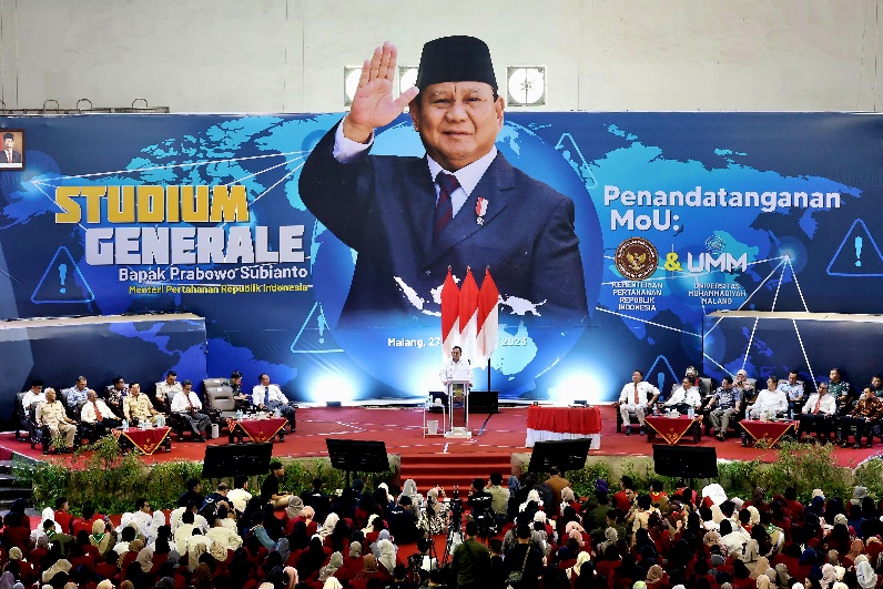 Pesan Prabowo untuk Mahasiswa UMM: Jangan Lupa Orang Tua dan Jangan Korupsi