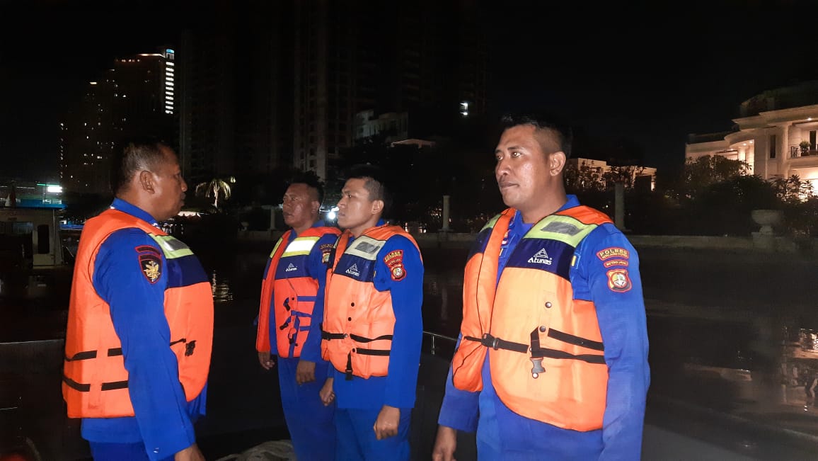 Pelayanan Prima Satpolairud Polres Kepuluauan Seribu Dalam Ciptakan Laut Aman