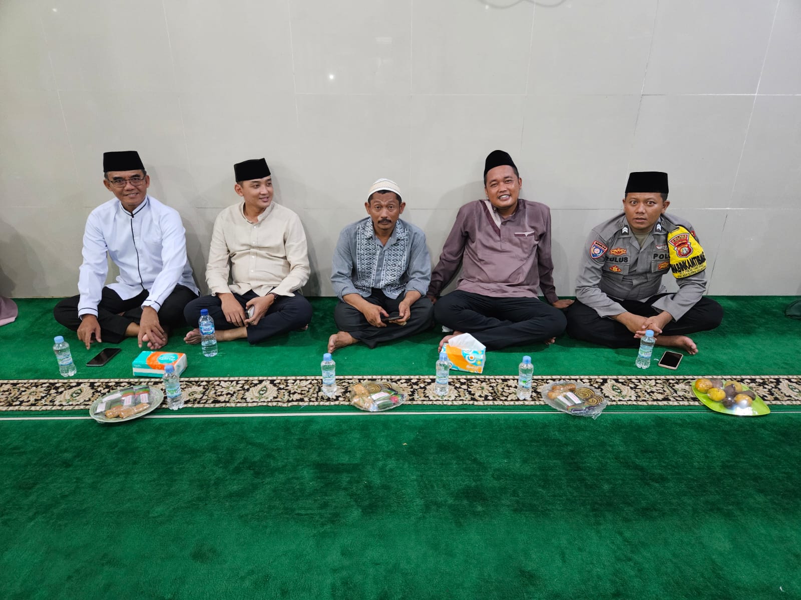 Bhabinkamtibmas Pulau Lancang, Polres Kepulauan Seribu, Ajak Warga Bersatu Pasca Pemilu 2024