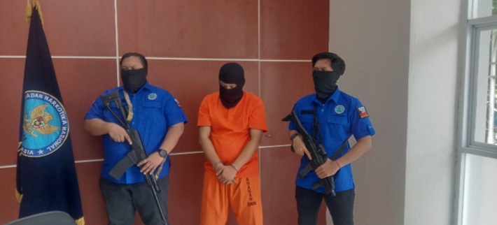 Melalui Aplikasi Si Pitung, BNNK Jakut Tangkap Pengedar Sabu Jaringan Jakarta - Bogor, Setengah Kg Sabu Disita Petugas