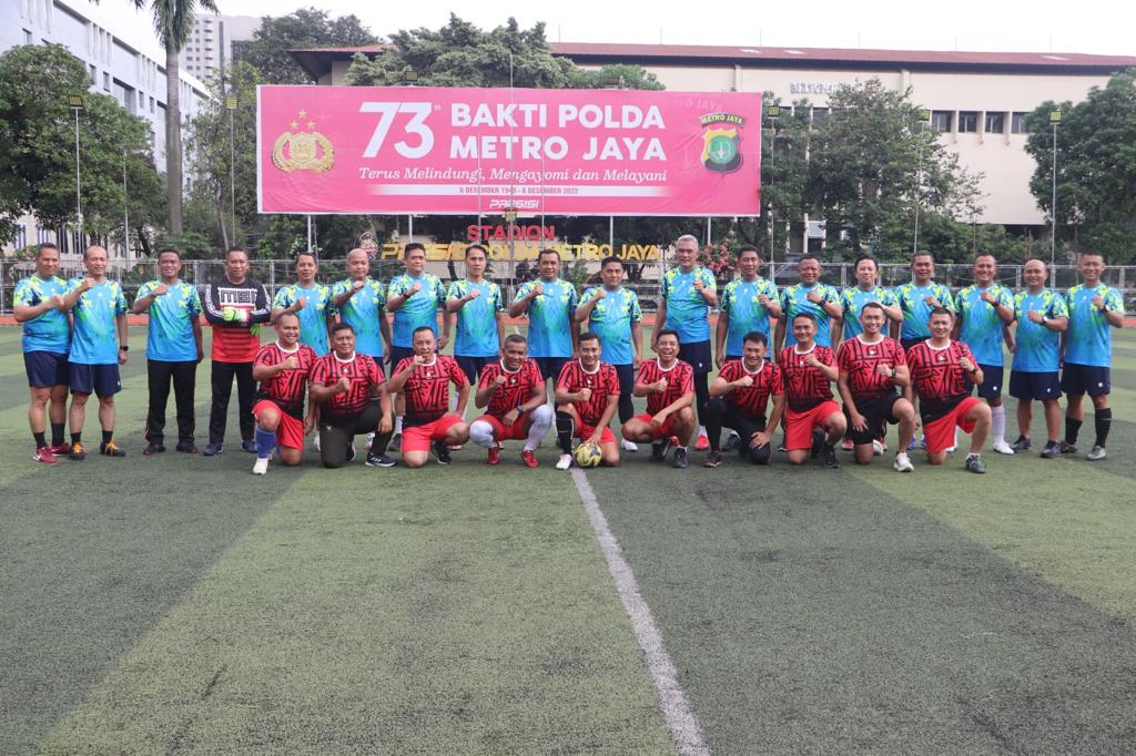 Sinergitas TNI-Polri, Polda Metro Jaya dan Pangdam Jaya Berolahraga Bersama