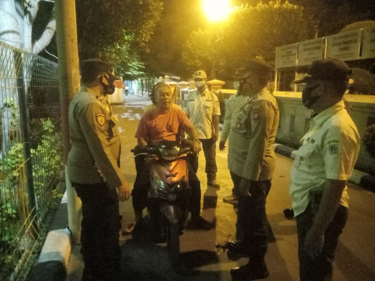 Polres Kep. Seribu dan Polsek Kep. Seribu Selatan Wujudkan Sitkamtibmas Aman Dengan Patroli Malam Rutin