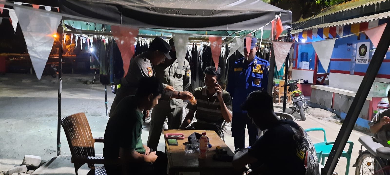 Patroli Malam Polsek Kep. Seribu Selatan Sebuah Upaya Cegah Guantibmas