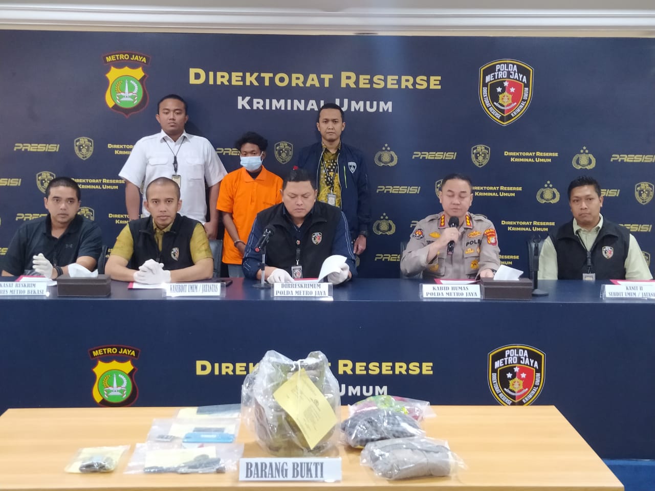 Kurang Dari 24 Jam Polda Metro Berhasil Tangkap 2 Pelaku  Pembunuhan.