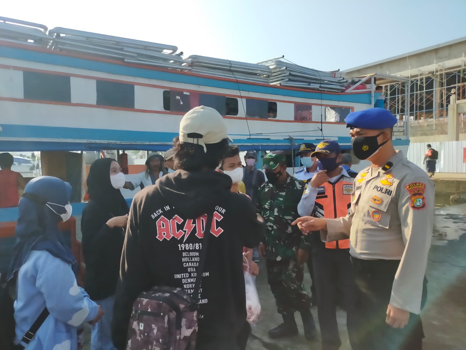Sat Polair Polres Kepulauan Seribu Himbau Warga dan Wisatawan ke Pulau Seribu