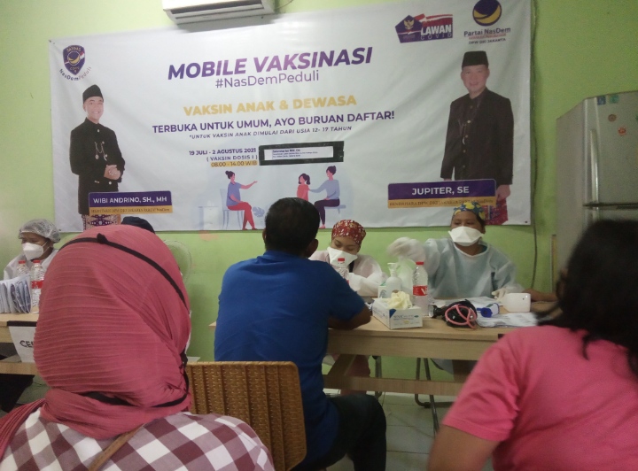 Selama 4 Hari 1.194 Warga Kebon Jeruk Tervaksin di Vaksinasi Mobile Nasdem Peduli