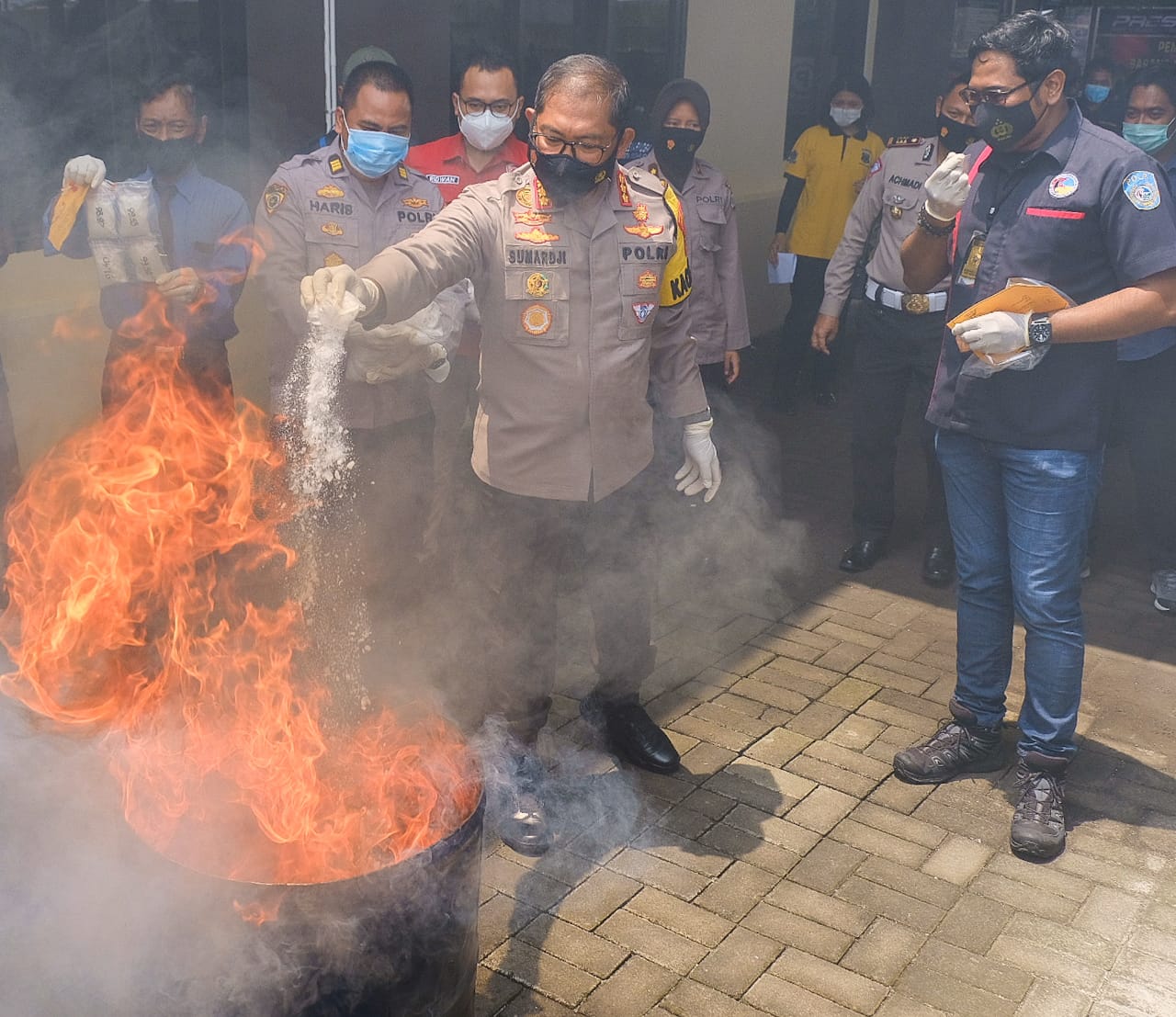 Polresta Sidoarjo Hanguskan Barang Bukti Narkoba Asal Malaysia