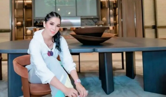 Presdir Cantik Dan Cerdas, Sosialita Novita Emilda Layak Jadi Inspirasi Kaum Hawa