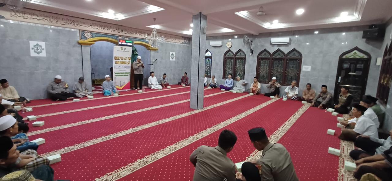 Ciptakan Suasana Damai Pasca Pemungutan Suara, Polda Metro Jaya Gelar ‘Satu Jam Mengaji Bersama Polisi’