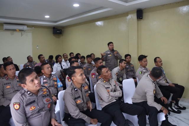 Polres Kepulauan Seribu Gelar Penyuluhan Hukum untuk Anggota terkait Pembaharuan Hukum Pidana Demi Meningkatkan Keadilan