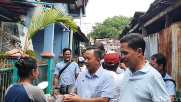 TKN Prabowo - Gibran Kompak Sosialisasikan Program Makan Siang dan Minum Susu Gratis Serta Program Gizi Untuk Anak dan Ibu Hamil