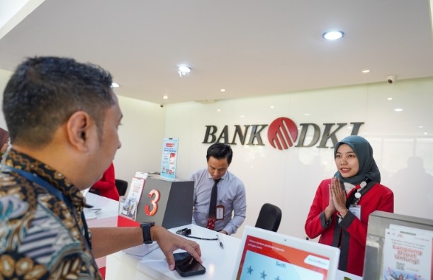 Buka Sejumlah Kantor, Bank DKI Tetap Layani Nasabah pada Libur Lebaran