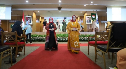 Meriahkan HUT DWP ke-94 dan Hari Ibu ke-23, DWP Jakarta Utara Gelar Fashion Show dan Talkshow
