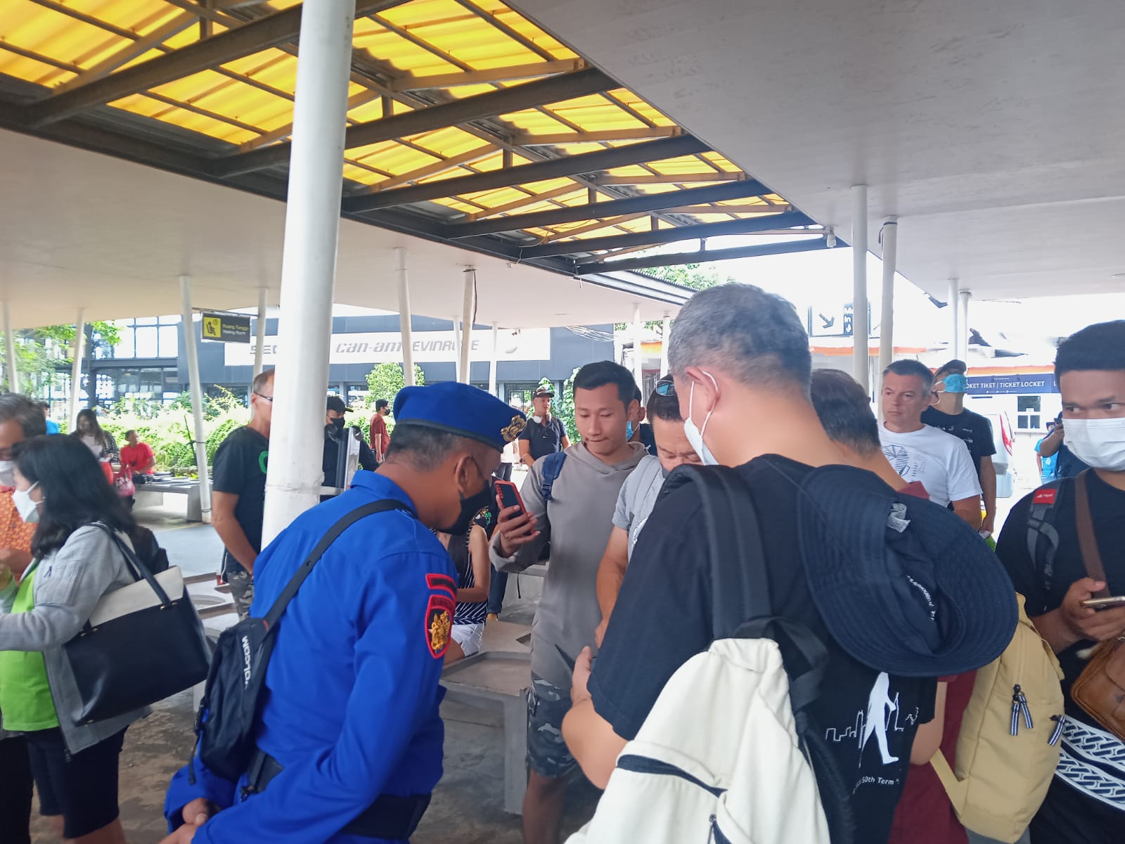 137 Penumpang Mendapatkan Pelayanan dan Pengawasan Prokes Ketat oleh Anggota PAM Dermaga Marina Ancol