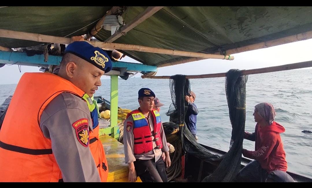 Team Patroli Satpolair Polres Kepulauan Seribu Himbau Kamtibmas dan Keselamatan di Pulau Pramuka