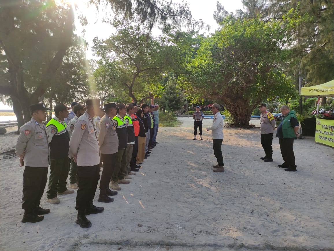 Polsek Kepulauan Seribu Selatan Bersama Instansi Pemerintah Gelar Pospam Pulau Tidung Demi Keamanan Natal 2023 dan Tahun Baru 2024