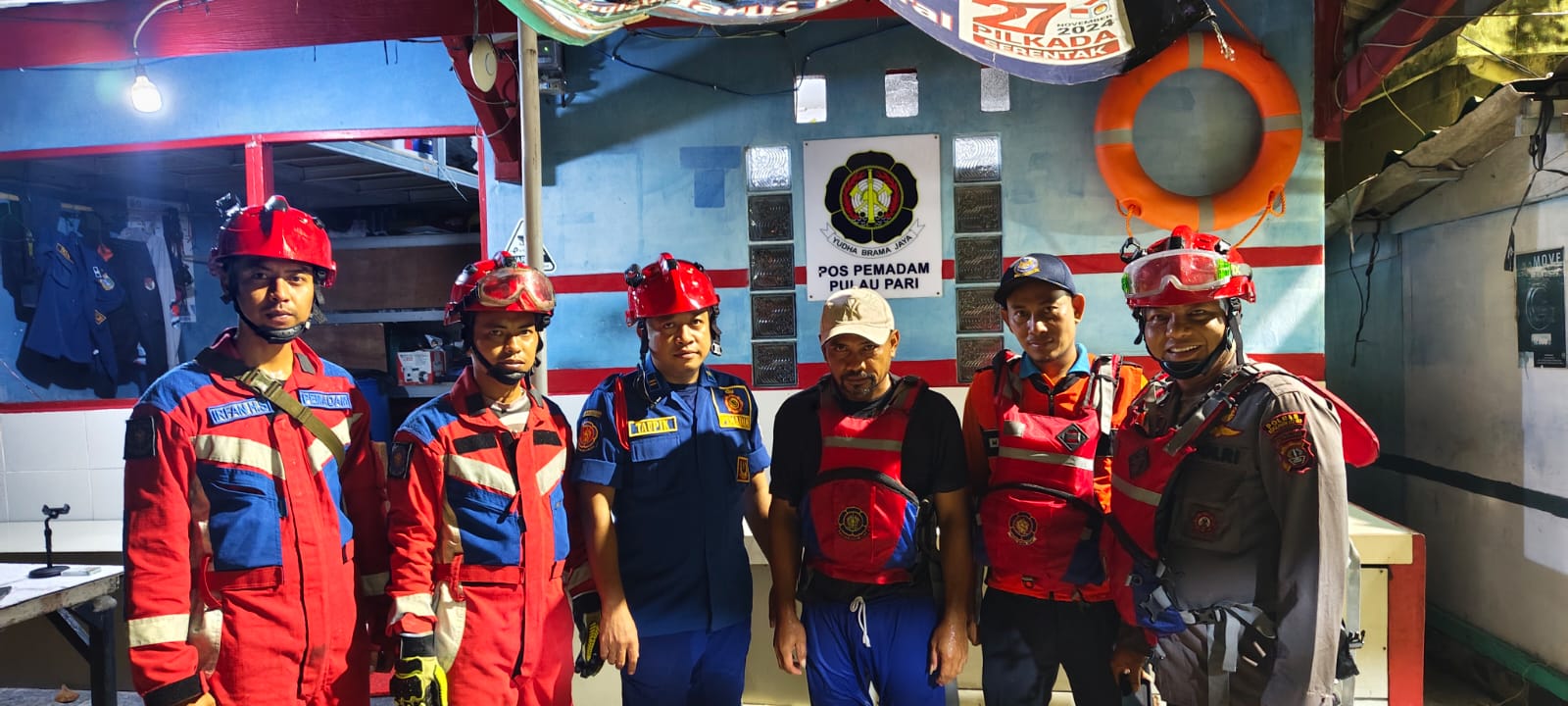 Evakuasi Nelayan Hanyut di Perairan Pulau Tikus, Polsek Kepulauan Seribu Selatan Gerak Cepat Lakukan Penyelamatan