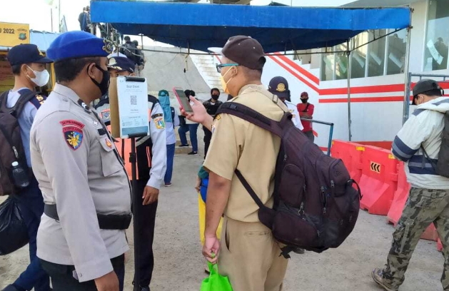 Hendak Ke Pulau, Di Pelabuhan Kaliadem 185 Penumpang Kapal Scan PeduliLindungi