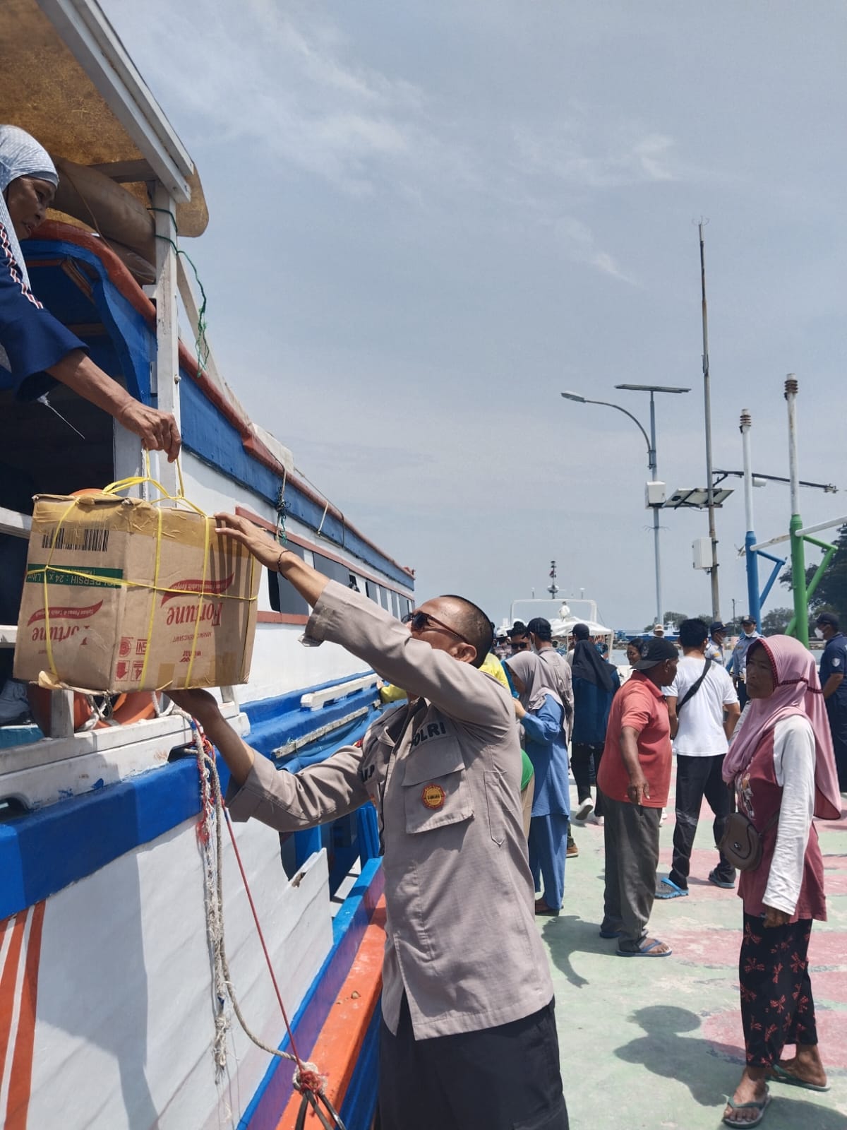 Pelayanan Dermaga Kedatangan Sudah Menjadi Rutinitas Polisi di Kepulauan Seribu