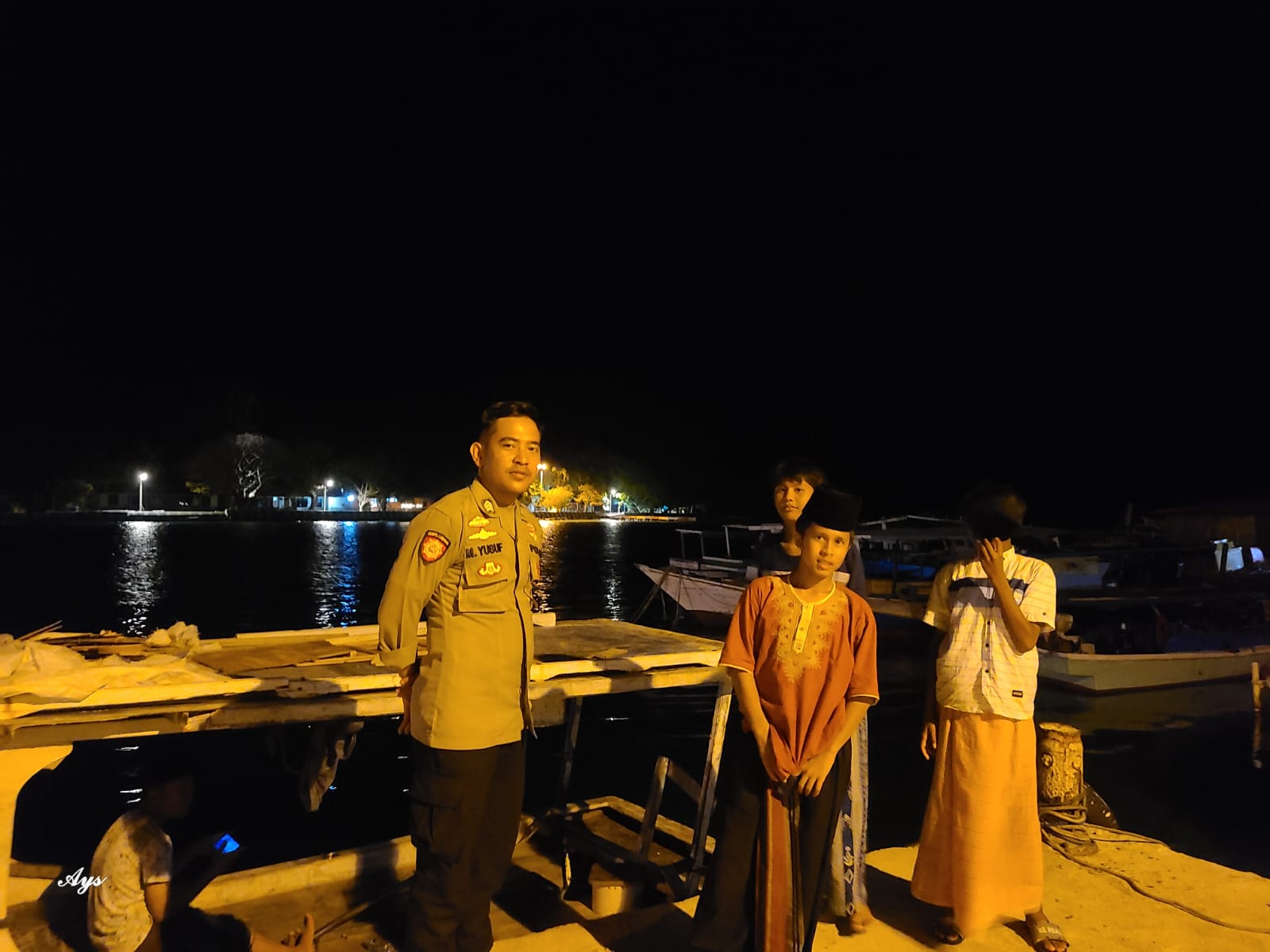 Polsek Kepulauan Seribu Utara Gencar Patroli Malam di Pulau Harapan: Antisipasi Kenakalan Remaja dan Waspada Hoax