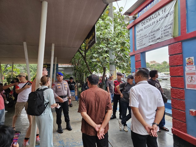 Polres Kepulauan Seribu Amankan Keberangkatan Wisatawan di Marina Ancol, Himbau Keselamatan dan Waspadai Cuaca Buruk