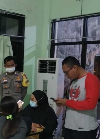 Polsek Kep Seribu Utara Gelar Vaksinasi Booster di Pulau Panggang