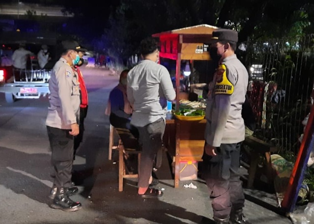 Patroli Skala Besar Polsek Pademangan Sasar Pelanggar PPKM Level3